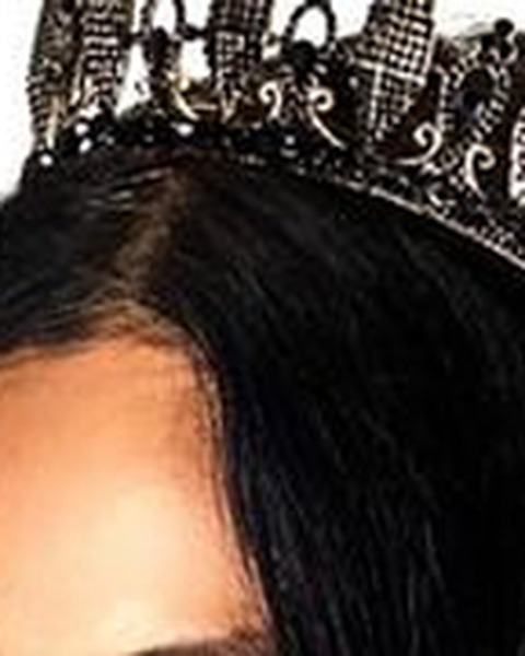 Head-and-shoulders portrait of Goddess zephy